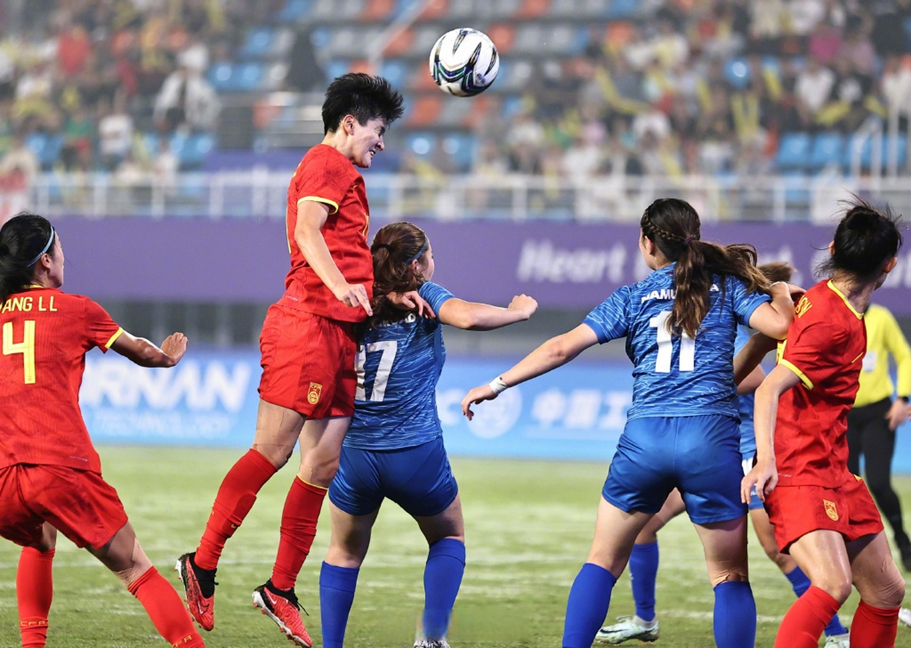 tb体育-女足半场时间